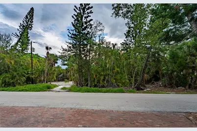 5323 Calle Florida, Sarasota, FL 34242 - Photo 2