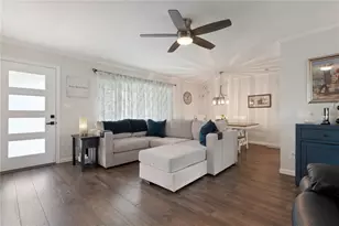 2828 Gulf Gate Dr, Sarasota, FL 34231 - Photo 8
