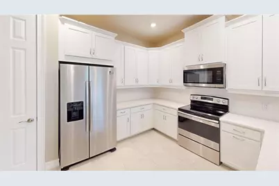 139 Ibiza Loop, Venice, FL 34292 - Photo 4
