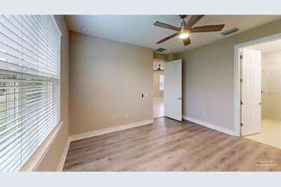 139 Ibiza Loop, Venice, FL 34292 - Photo 8