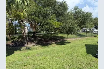 772 N Green Circle, Venice, FL 34285 - Photo 14