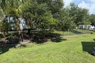 772 N Green Cir, Venice, FL 34285 - Photo 14
