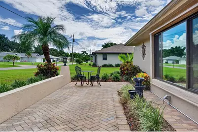156 Hourglass Drive, Venice, FL 34293 - Photo 4