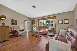 156 Hourglass Dr, Venice, FL 34293 - Photo 8