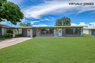 2203 La Salle St, Sarasota, FL 34231 - Photo 2