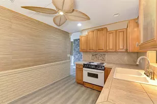 2203 La Salle St, Sarasota, FL 34231 - Photo 18