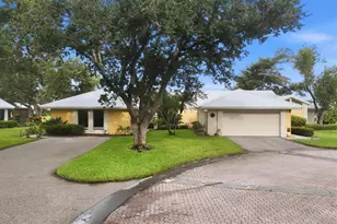 311 Pembroke Ln N, Venice, FL 34293 - Photo 34