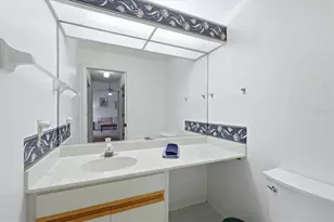 311 Pembroke Ln N, Venice, FL 34293 - Photo 28