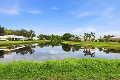 311 Pembroke Lane N #196, Venice, FL 34293 - Photo 2