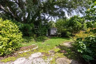 912 Dawn St, Venice, FL 34285 - Photo 40
