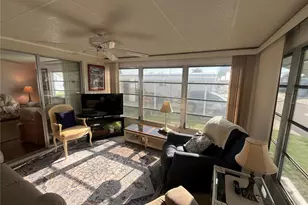 423 Cervina Dr, Venice, FL 34285 - Photo 22