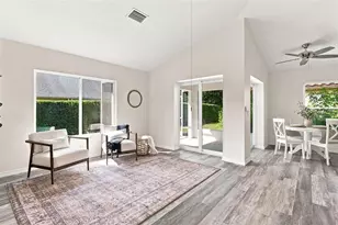 924 Harbor Town Dr, Venice, FL 34292 - Photo 16