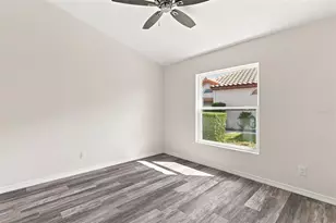 924 Harbor Town Dr, Venice, FL 34292 - Photo 30