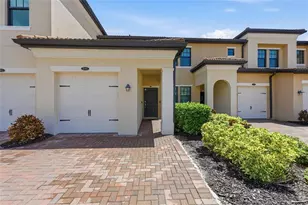 10047 Crooked Crk Dr, Venice, FL 34293 - Photo 2