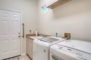 342 Melrose Ct, Venice, FL 34292 - Photo 32