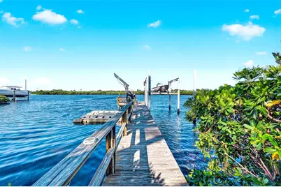 1538 Riverside Drive, Tarpon Springs, FL 34689 - Photo 44