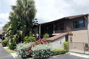 937 Capri Isles Blvd, Venice, FL 34292 - Photo 22