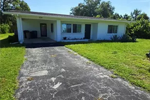 304 Shore Rd, Nokomis, FL 34275 - Photo 1