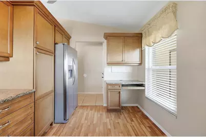 1704 Curry Avenue #39, Nokomis, FL 34275 - Photo 8
