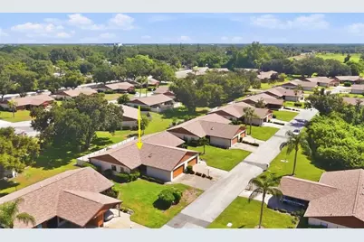 1704 Curry Avenue #39, Nokomis, FL 34275 - Photo 24