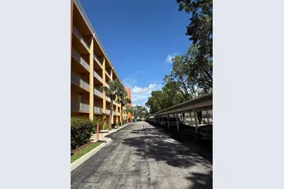 2366 E Mall Drive #308, Fort Myers, FL 33901 - Photo 4