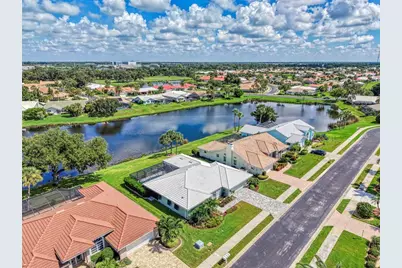 1568 Waterford Drive, Venice, FL 34292 - Photo 4