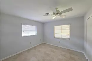 1379 Cambridge Dr, Venice, FL 34293 - Photo 18