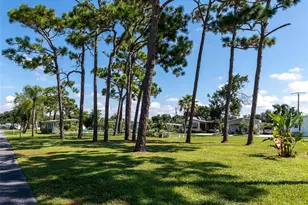 216 Outer Dr E, Venice, FL 34285 - Photo 40