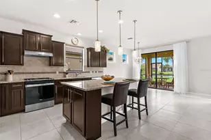 13825 Karina St, Venice, FL 34293 - Photo 10