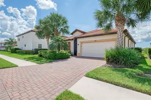9845 Hilltop Dr, Venice, FL 34292 - Photo 8