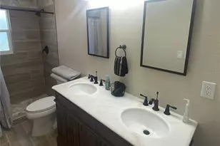 605 Ravenna St, Venice, FL 34285 - Photo 4