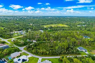 330 Ramblewood St, Port Charlotte, FL 33953 - Photo 8