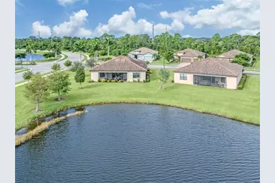 13895 Vancanza Drive, Venice, FL 34293 - Photo 4