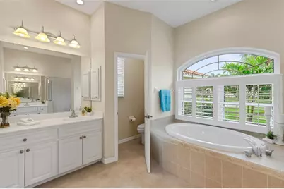 716 Silk Oak Drive, Venice, FL 34293 - Photo 34
