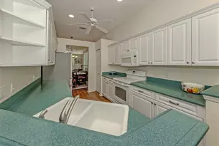 554 Fallbrook Dr, Venice, FL 34292 - Photo 14