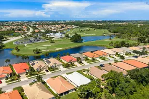 711 Back 9 Dr, Venice, FL 34285 - Photo 4