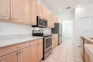711 Back 9 Dr, Venice, FL 34285 - Photo 14