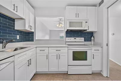245 Center Road #109, Venice, FL 34285 - Photo 4