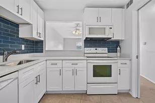 245 Center Rd, Venice, FL 34285 - Photo 4