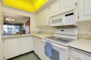 2280 Stickney Point Rd, Sarasota, FL 34231 - Photo 4
