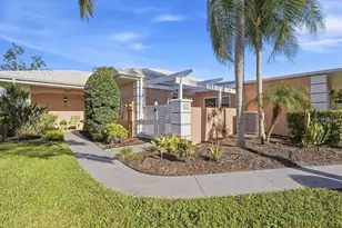 308 Cerromar Way N, Venice, FL 34293 - Photo 4