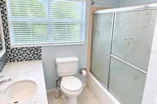 1706 Sandy Ct, Venice, FL 34293 - Photo 10