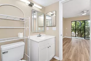 642 Bird Bay Dr E, Venice, FL 34285 - Photo 46