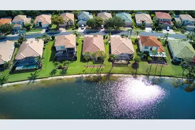 11504 Dancing River Drive, Venice, FL 34292 - Photo 2