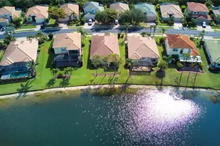 11504 Dancing River Dr, Venice, FL 34292 - Photo 2