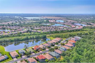 11504 Dancing River Drive, Venice, FL 34292 - Photo 10
