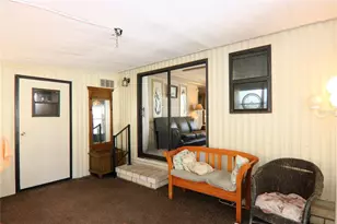 118 N Starboard Dr, Venice, FL 34285 - Photo 20