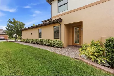 20181 Ragazza Circle #102, Venice, FL 34293 - Photo 2