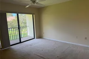 638 Bird Bay Dr E, Venice, FL 34285 - Photo 12