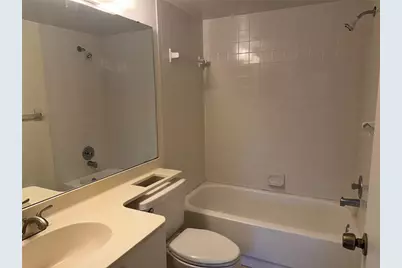 638 Bird Bay Drive E #208, Venice, FL 34285 - Photo 8